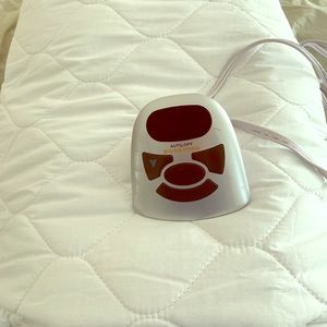 Biddeford HEATED mattress cover (Twin size)